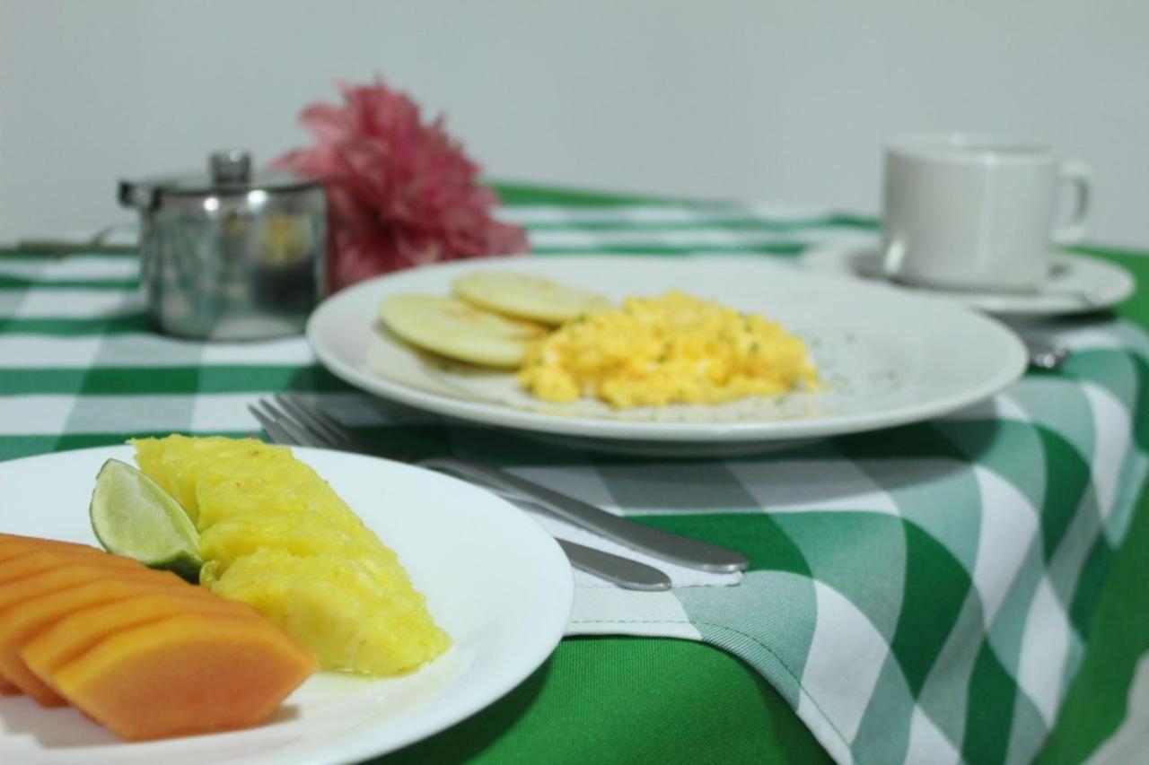 נייבה Hotel Vesta Boutique מראה חיצוני תמונה